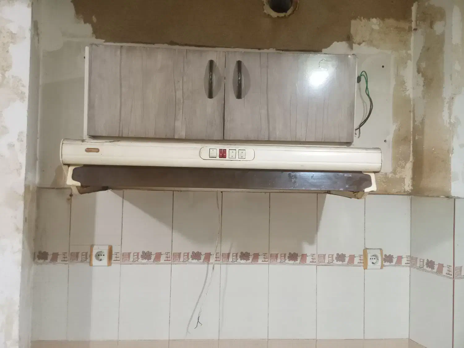 کابینت فلزی سالم|آب‌چکان و نظم‌دهنده ظروف|رشت, حومه رشت|دیوار