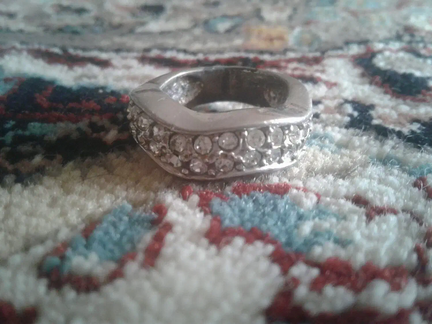 انگشتر|جواهرات|سبزوار, کهنه آب|دیوار