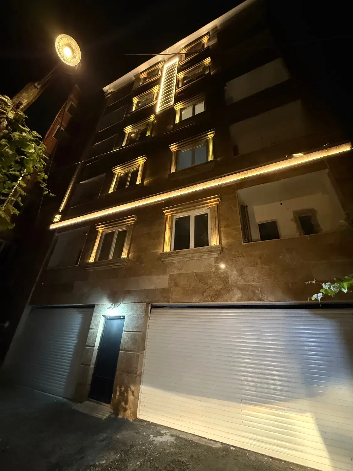 فروش آپارتمان نوساز با قیمت و موقعیت مناسب|فروش آپارتمان|آستارا, |دیوار