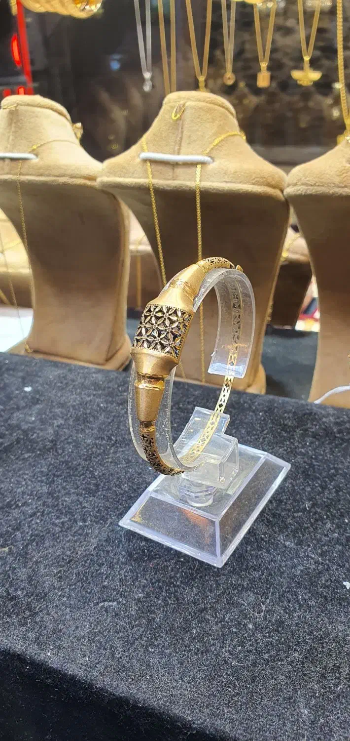 دستبند النگویی|جواهرات|اصفهان, جویباره|دیوار