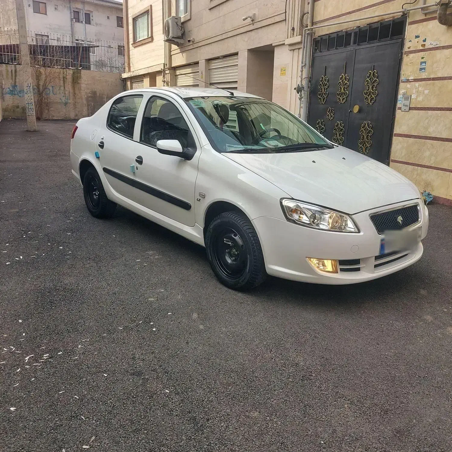 رانا مدل۹۹‌ال‌ایکس|خودرو سواری و وانت|رشت, سیا اسطلخ|دیوار