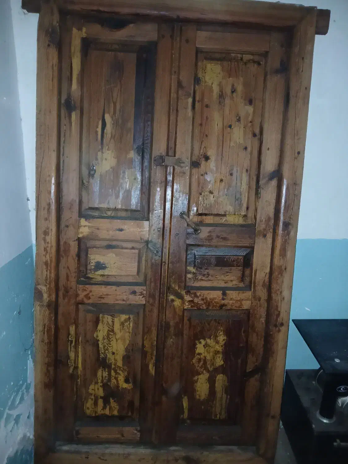 درب چوبی از جنس شام|مصالح و تجهیزات ساختمان|پلدشت, |دیوار