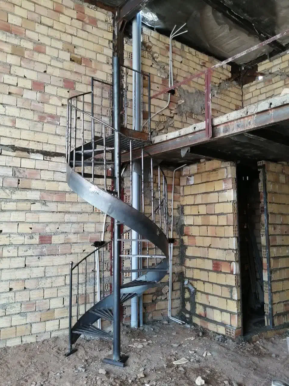 پله. پله گرد . پله دوبلکس. پله ورق خور.نرده استیل|خدمات پیشه و مهارت|مشهد, توس (بلوار توس)|دیوار