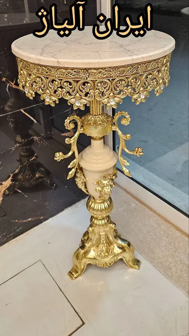 میز کنارسالنی کاپی میزخاطره کاپی میزتلفن کرم طلایی|میز تلفن|مشهد, طلاب|دیوار