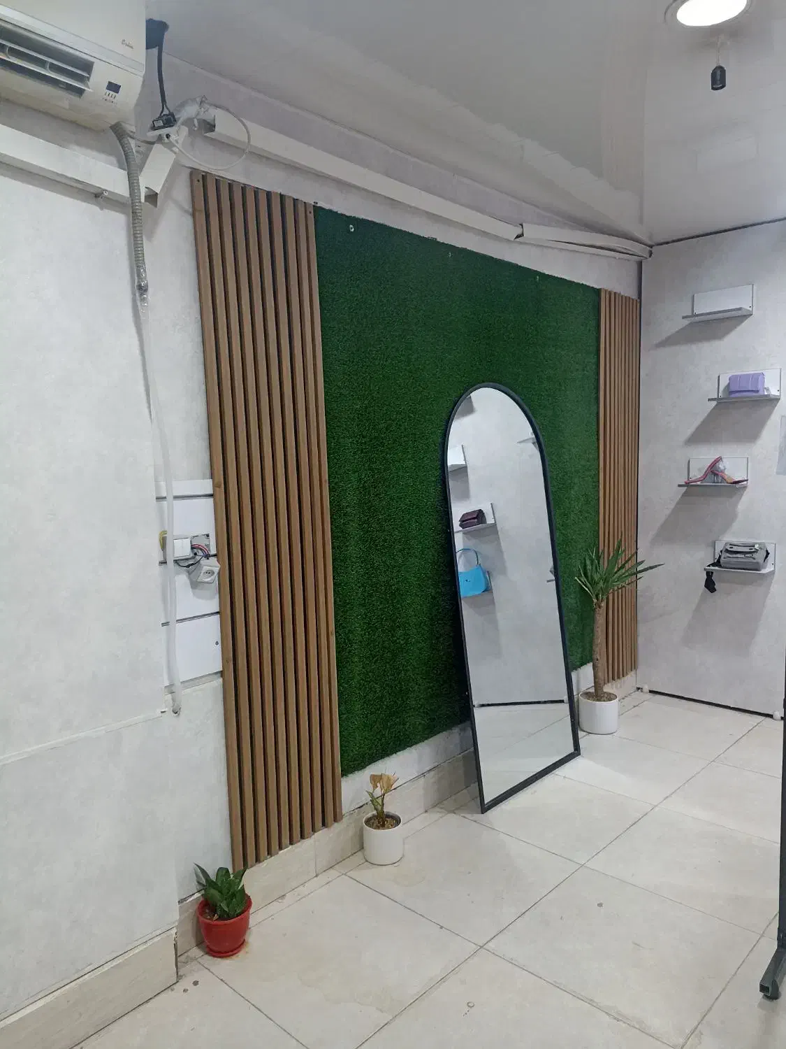 اجاره مغازه|اجارهٔ مغازه و غرفه|دوگنبدان, |دیوار