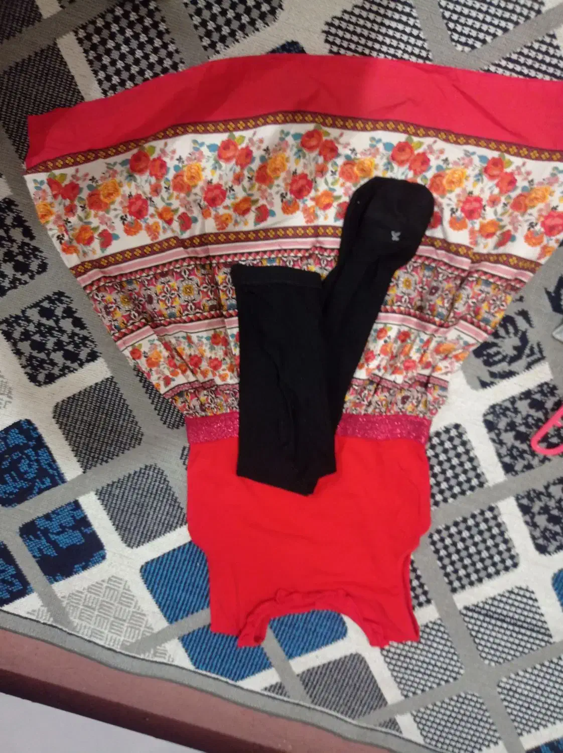 لباس|لباس|آبدانان, |دیوار