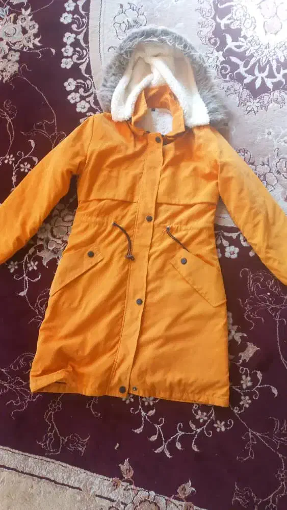 کاپشن خزدار درحد نو سایز ۱|لباس|شیراز, جرسقان|دیوار