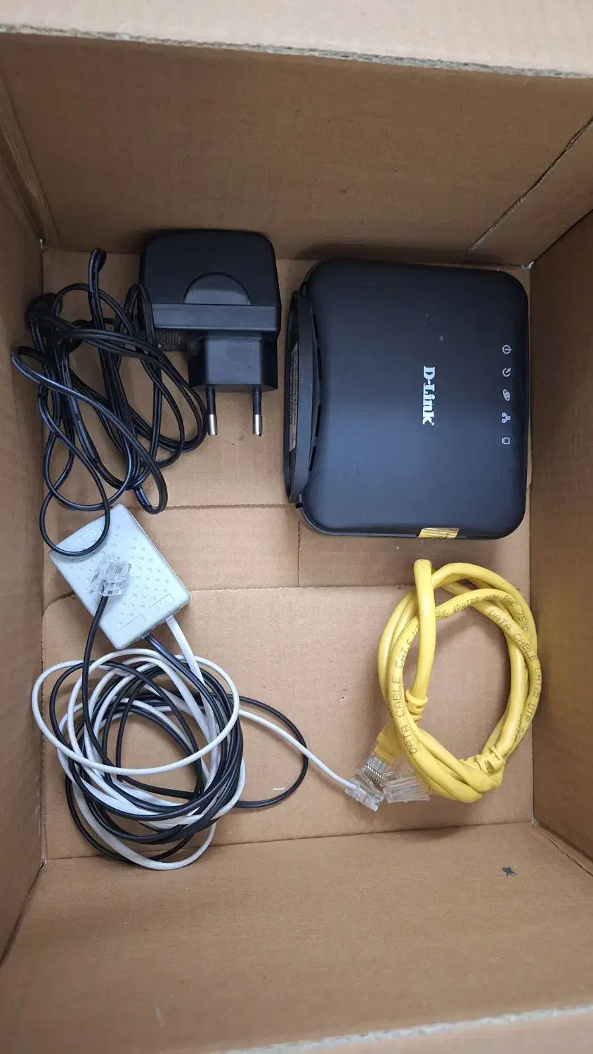 مودم باسیم دیلینک|مودم و تجهیزات شبکه|یزد, |دیوار