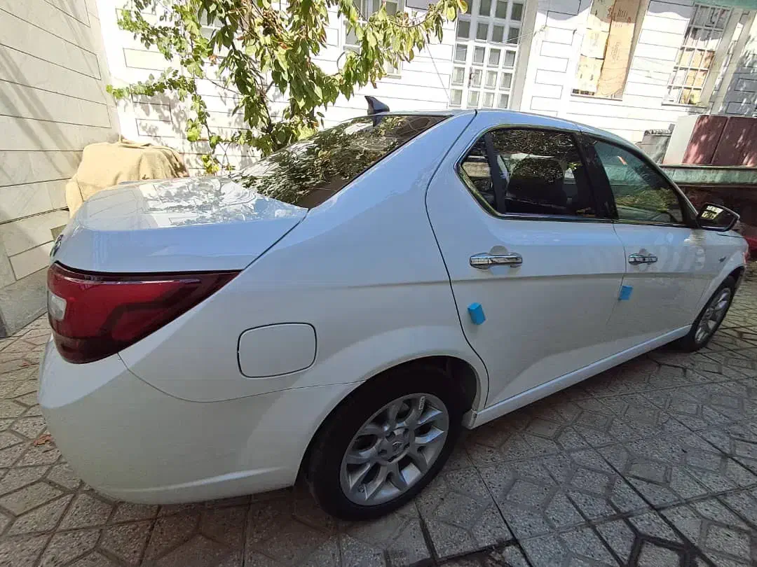 دنا پلاس اپشنال ۴۰۴|خودرو سواری و وانت|بروجرد, |دیوار