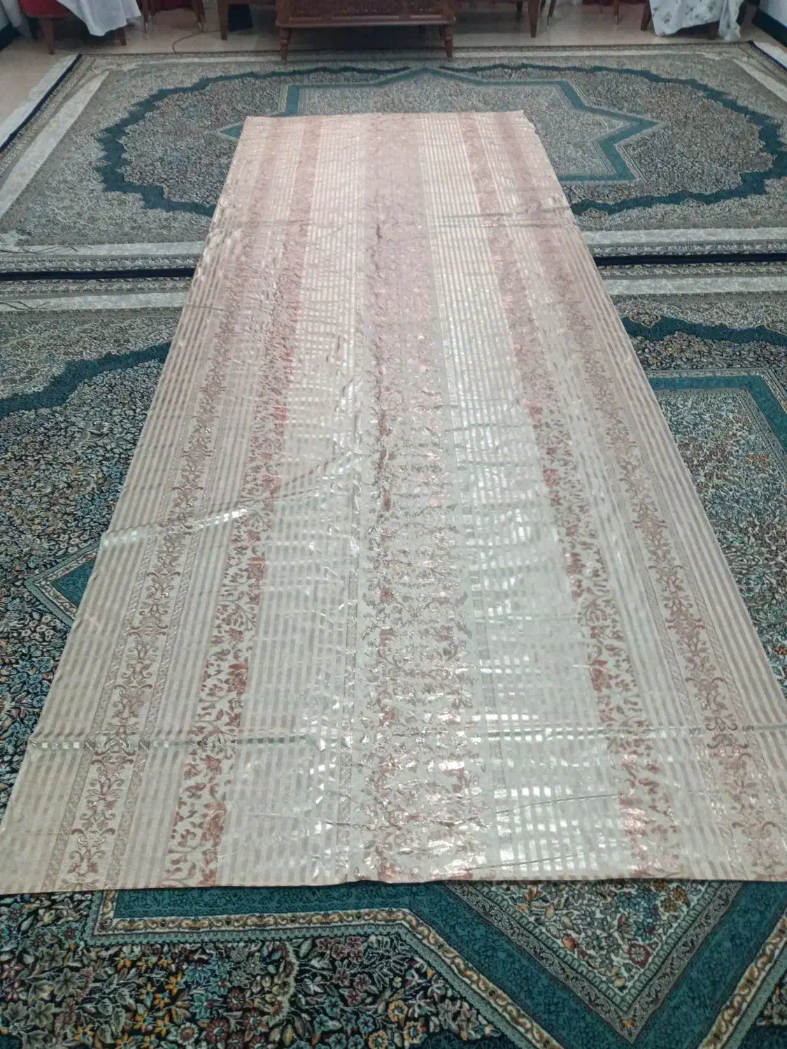 سفره طلایی|سفره، حوله، دستمال آشپزخانه|کرمانشاه, |دیوار