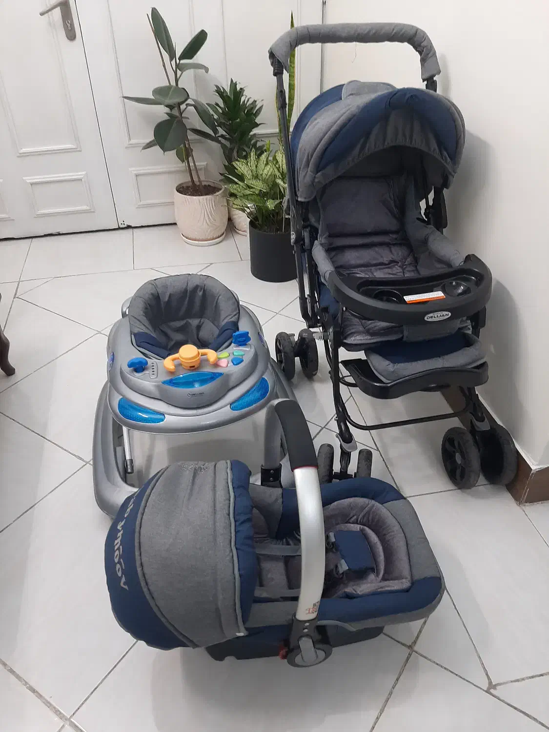 کالسکه|کالسکه و لوازم جانبی|تهران, منیریه|دیوار