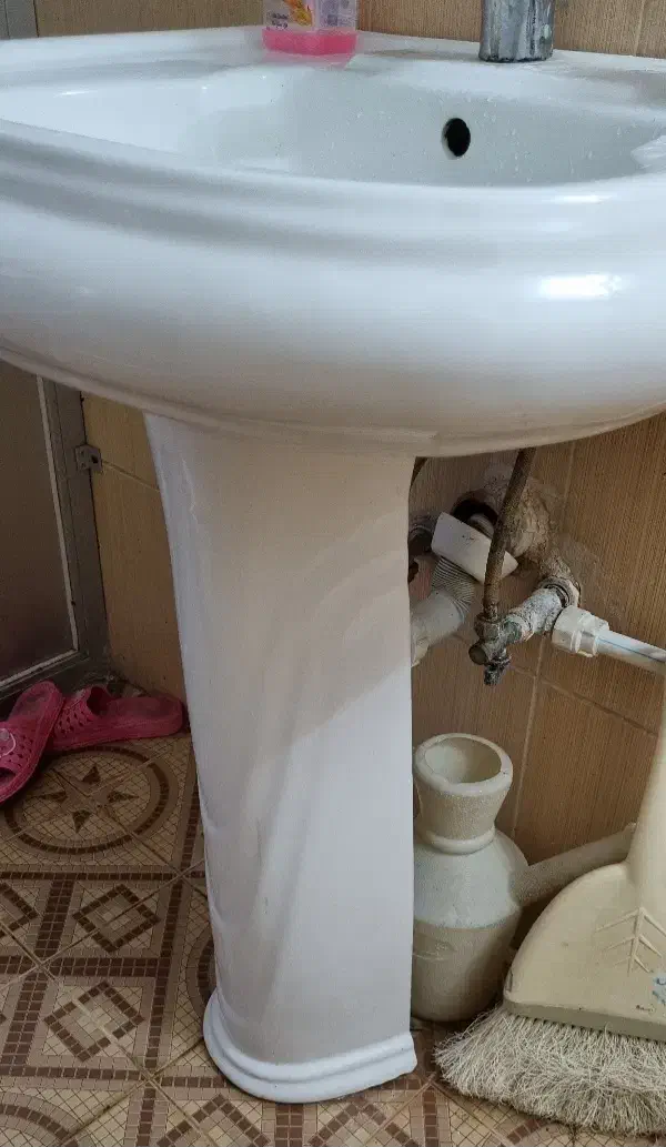 روشویی|لوازم سرویس بهداشتی|یزد, |دیوار