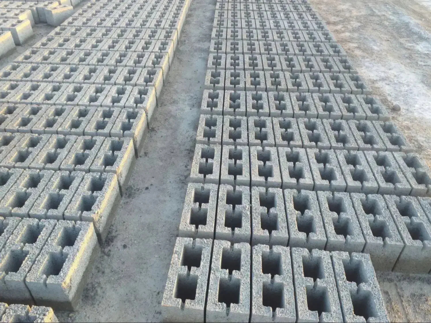 کارگر بلوکزن|استخدام صنعتی، فنی، مهندسی|قشم, |دیوار