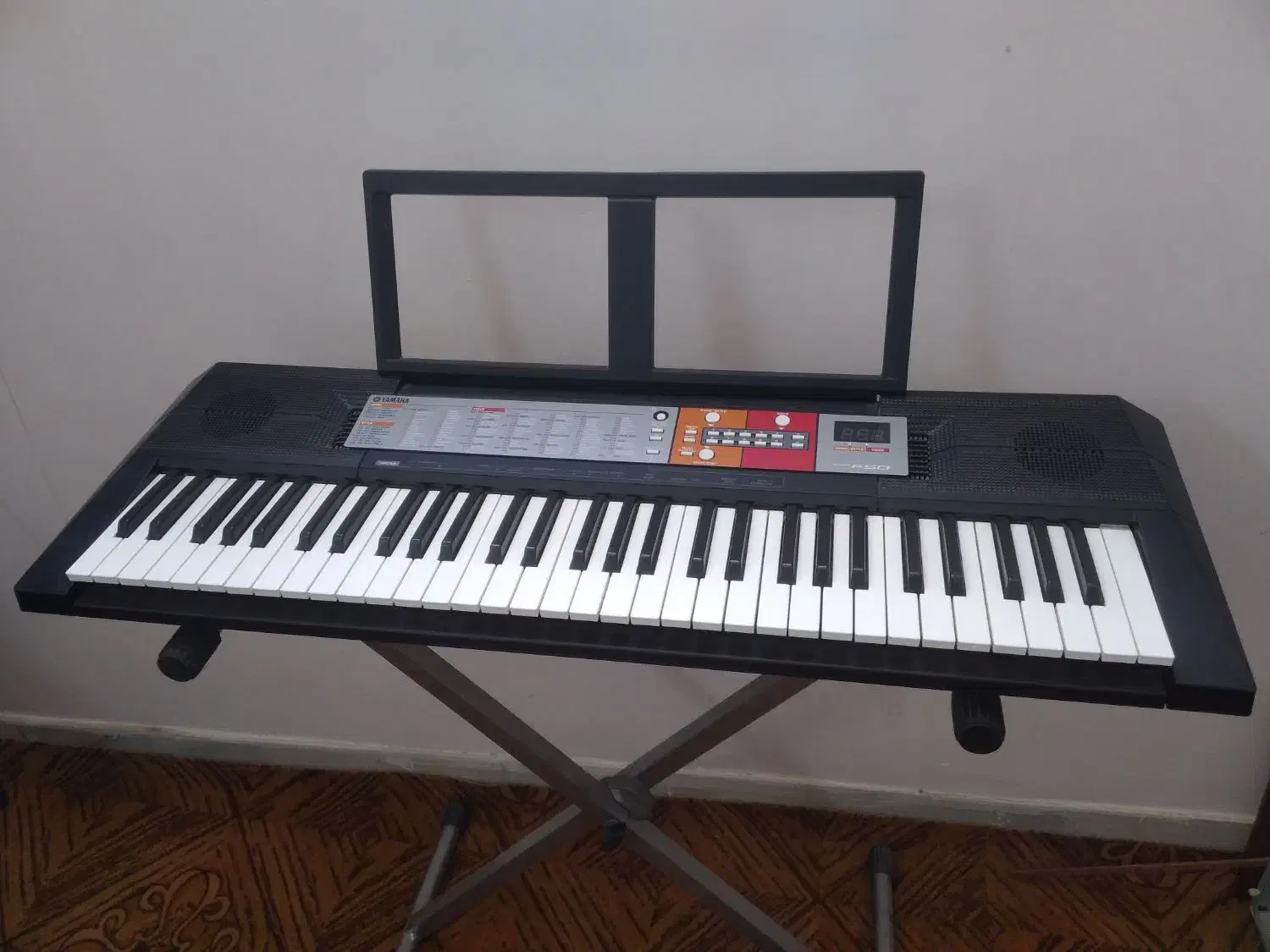 کیبورد یاماها|پیانو، کیبورد، آکاردئون|خمینی‌شهر, |دیوار
