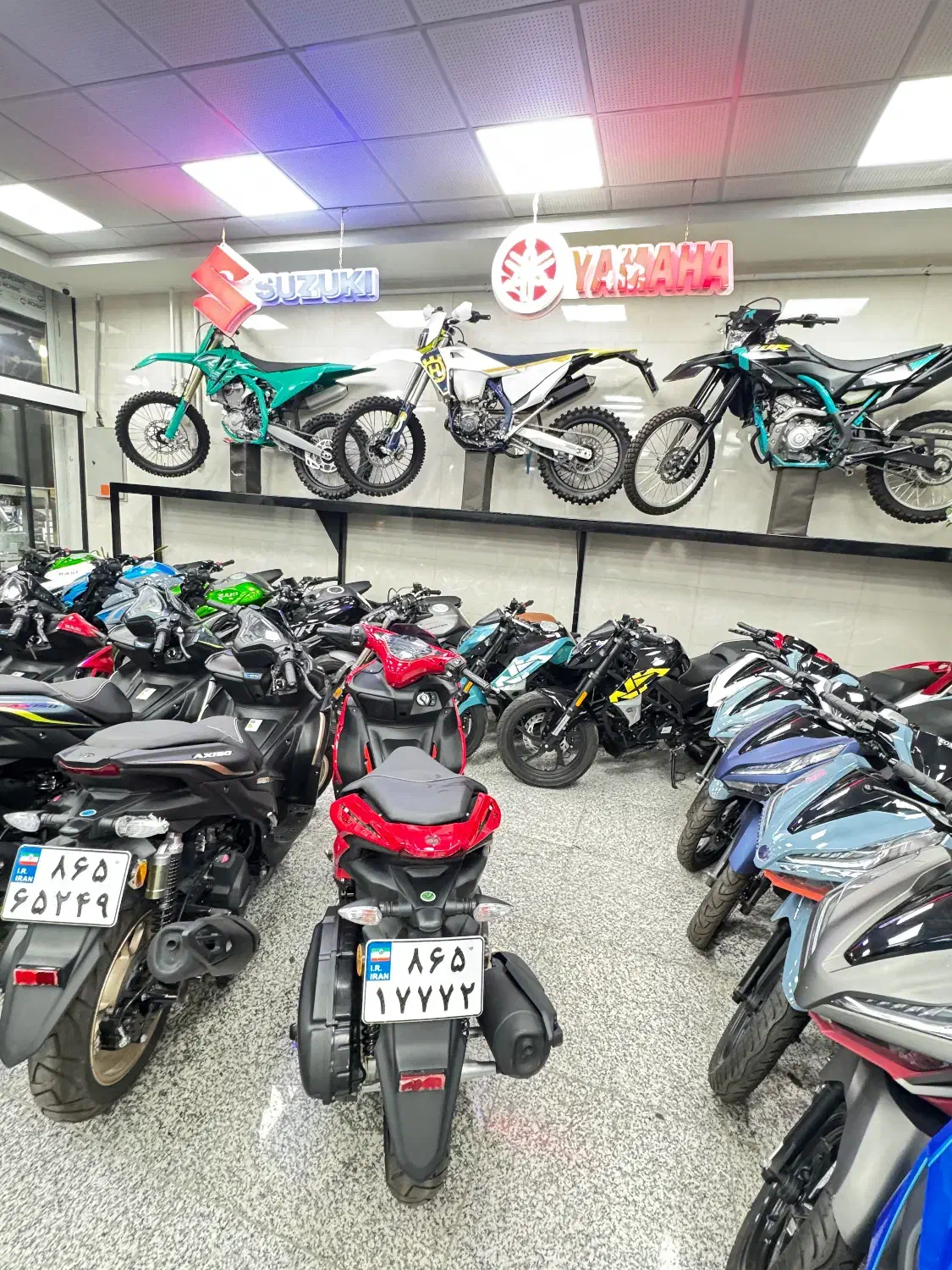 شرایط فروش ویژه|موتورسیکلت|مبارکه, |دیوار