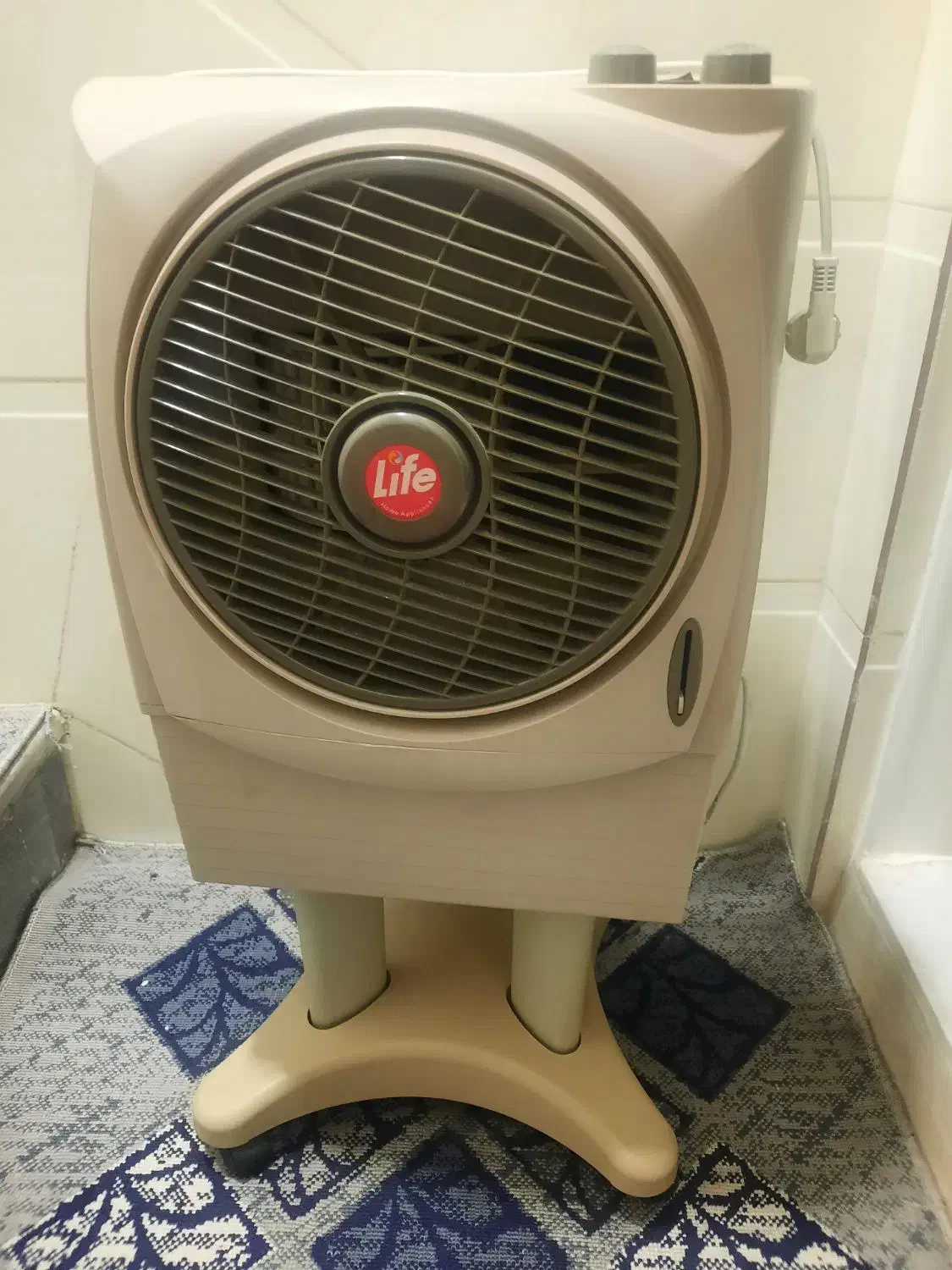 فروش کولر ایستاده ۲۵۰۰ لایف|کولر آبی|قم, وادی السلام|دیوار