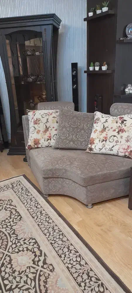 میز نهار خوری|میز و صندلی غذاخوری|رشت, چله خانه|دیوار