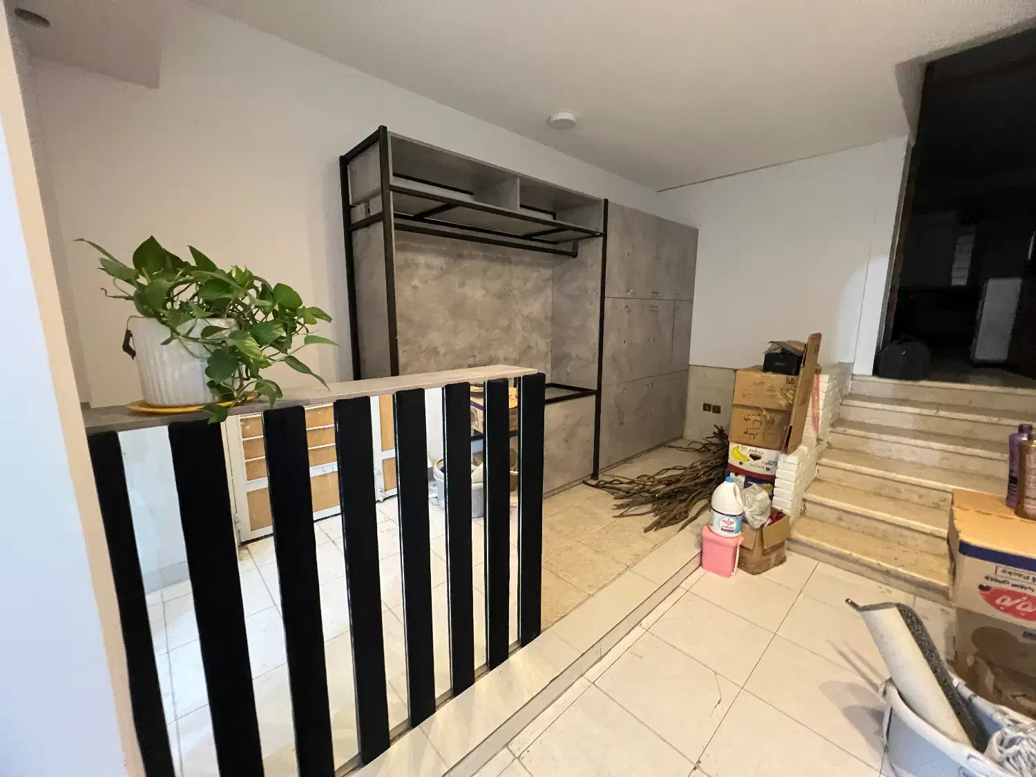 سالن زیبایی کمداستخری رگال وجا کفشی|جاکفشی، کمد، دراور|شیراز, شهرک صدا و سیما|دیوار