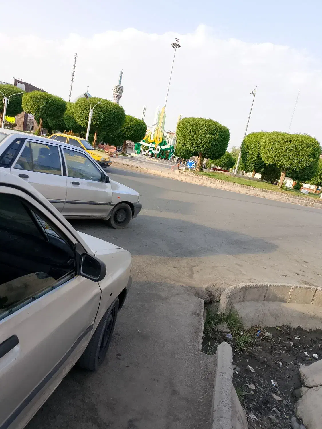 مدارک|اشیا|جیرفت, |دیوار