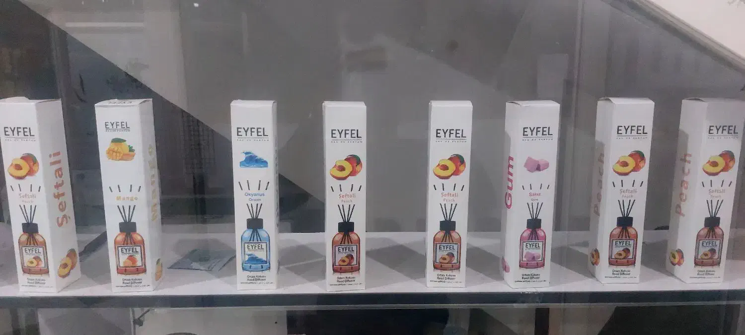 عطر اِیفِل|آرایشی، بهداشتی، درمانی|میانه, |دیوار