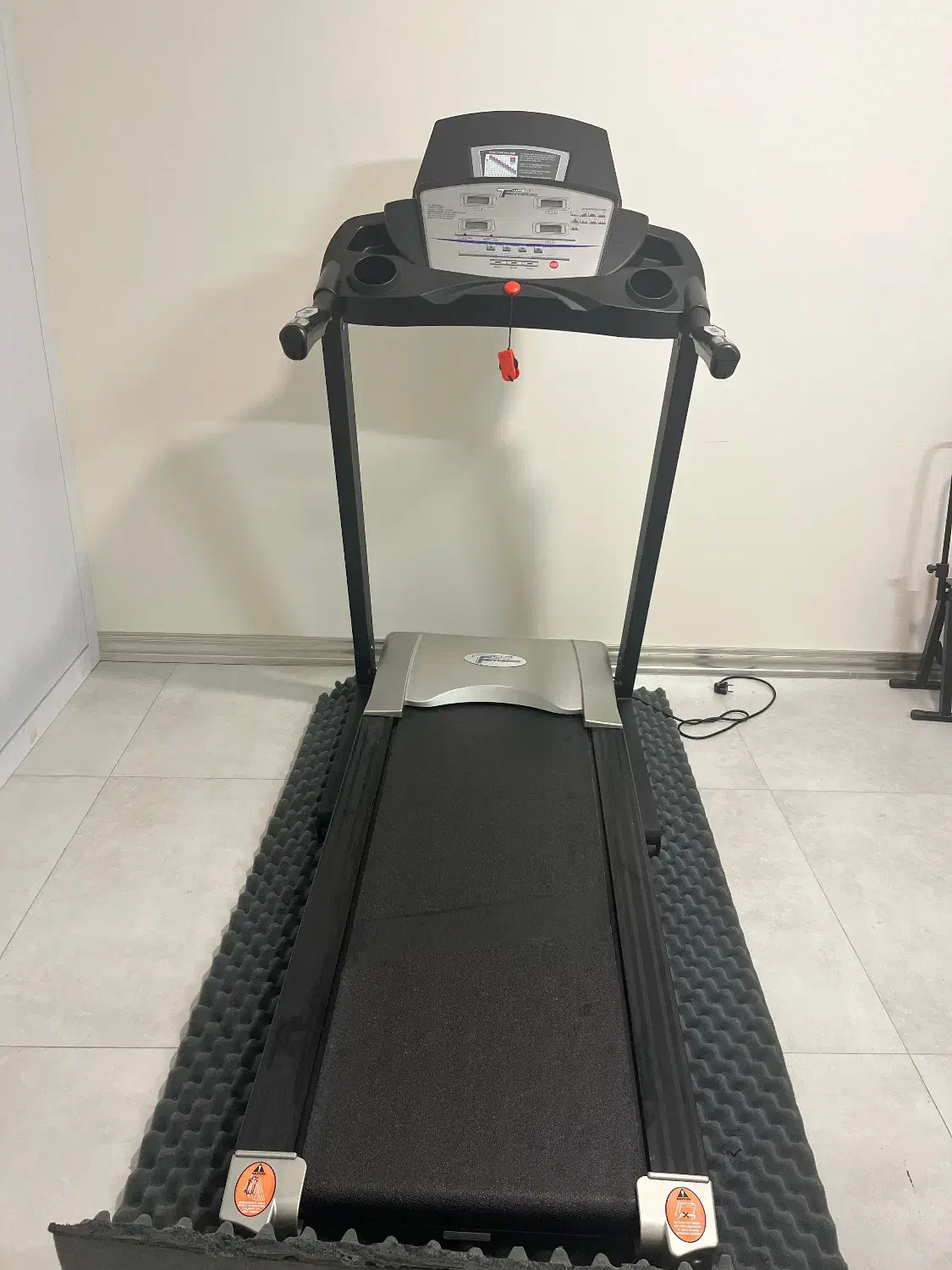تردمیل توربو فیتنس ۱۰۰ تایوان|تجهیزات ورزشی|شاهین‌شهر, عطار|دیوار