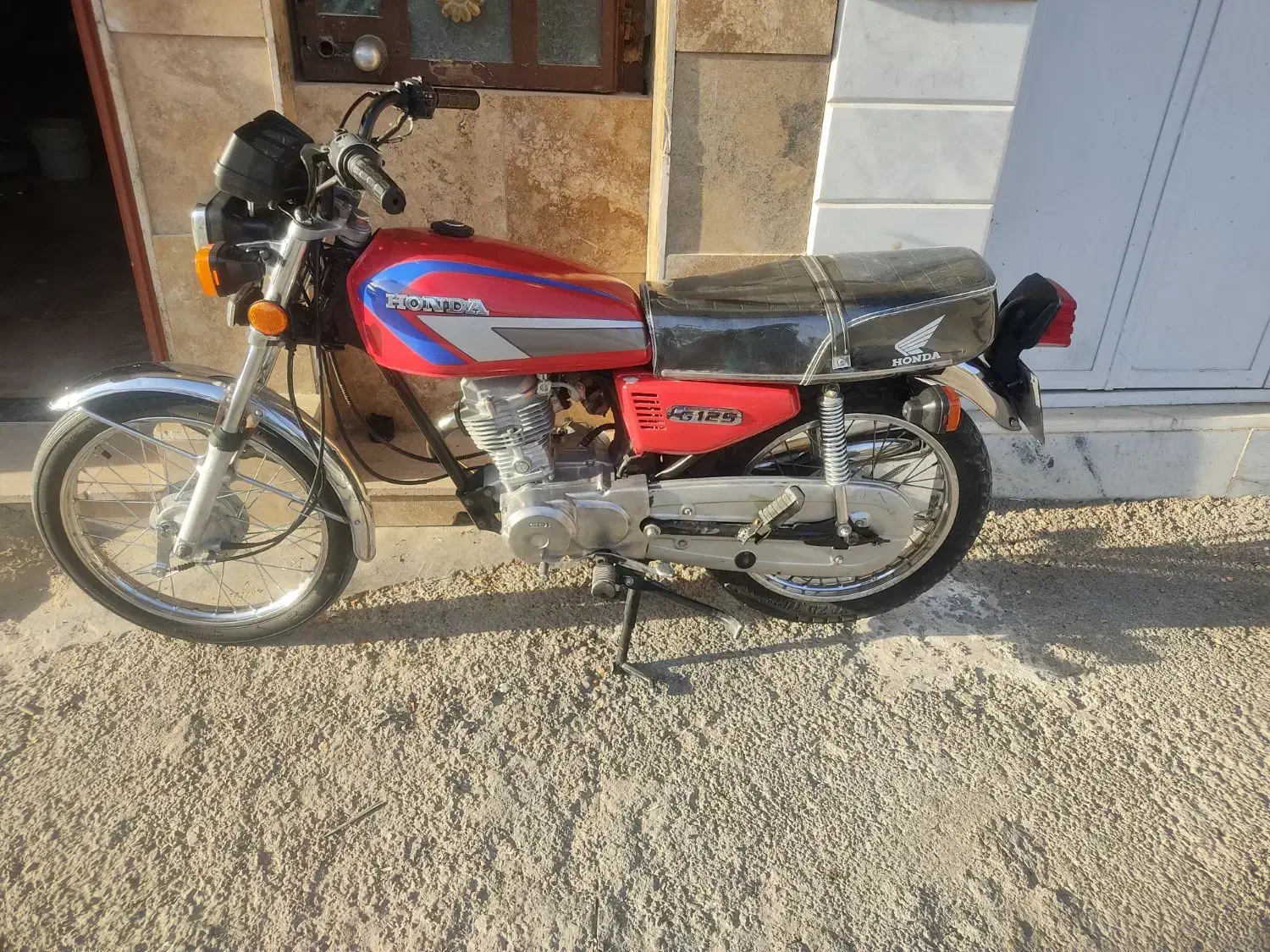 موتور مدل 83 بکر|موتورسیکلت|جهرم, |دیوار