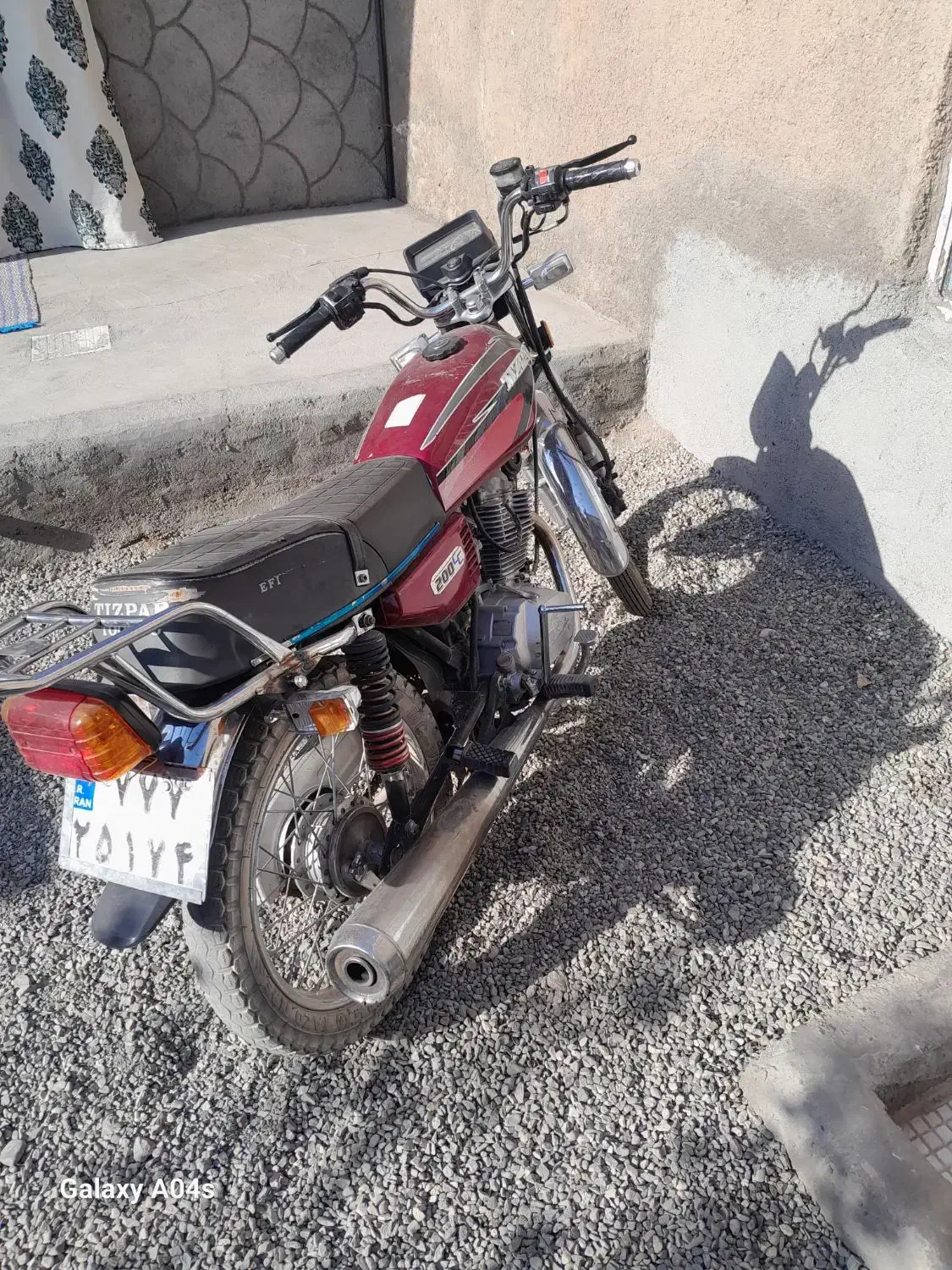 فروش یک دستگاه موتور سیکلت|موتورسیکلت|تربت‌حیدریه, کوه سنگی|دیوار