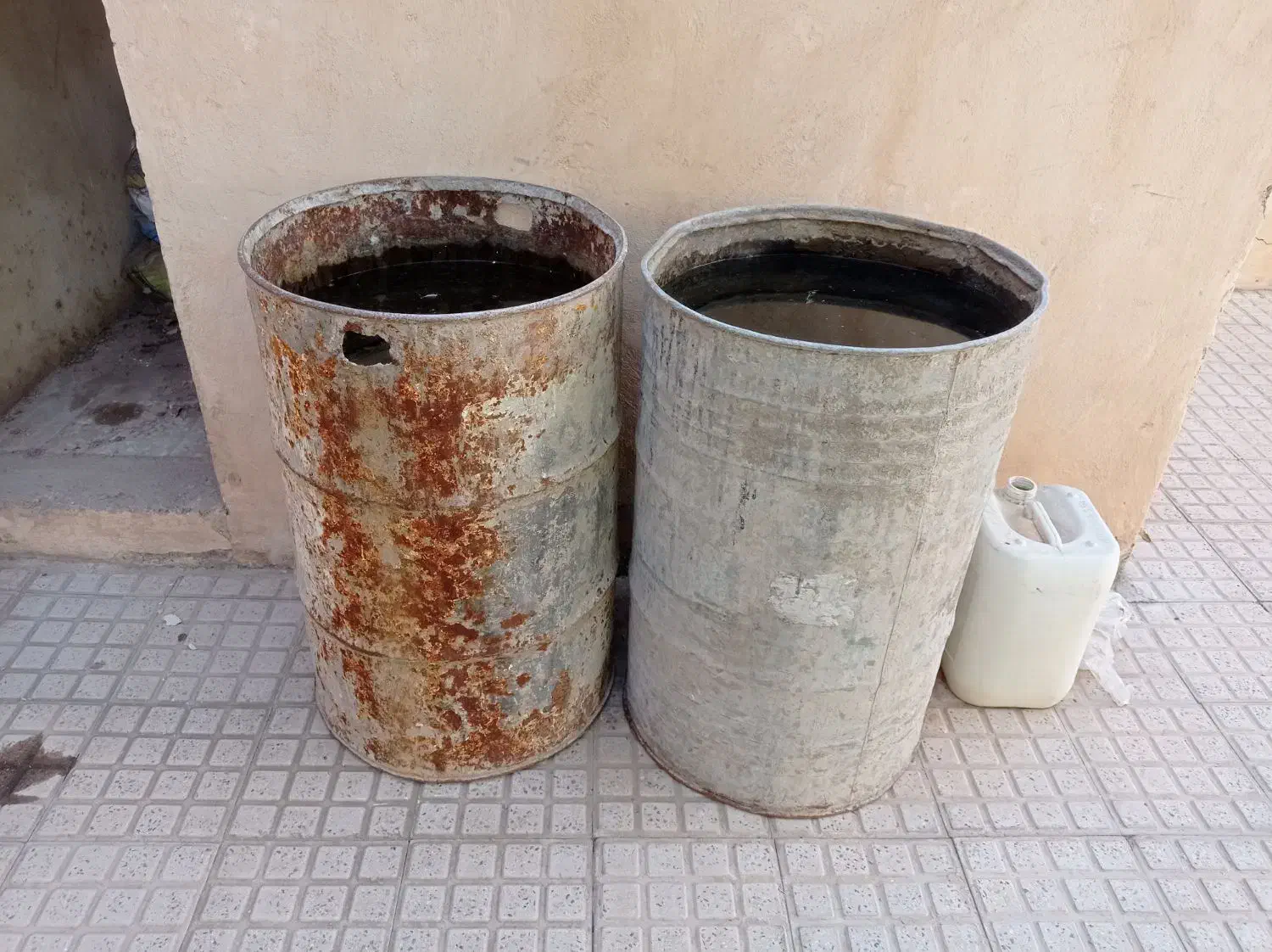 دو عدد بشکه جهت ساخت وساز|مصالح و تجهیزات ساختمان|تاکستان, |دیوار