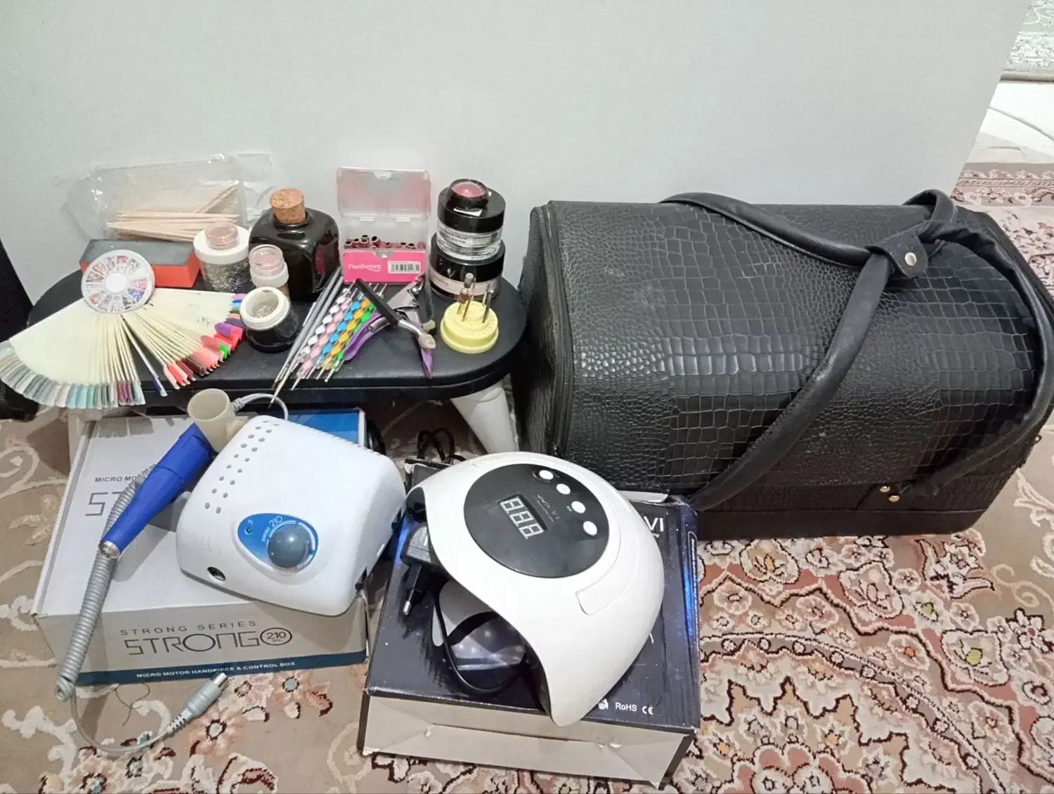 دستگاه و وسایل کاشت ناخن|آرایشی، بهداشتی، درمانی|ملارد, |دیوار