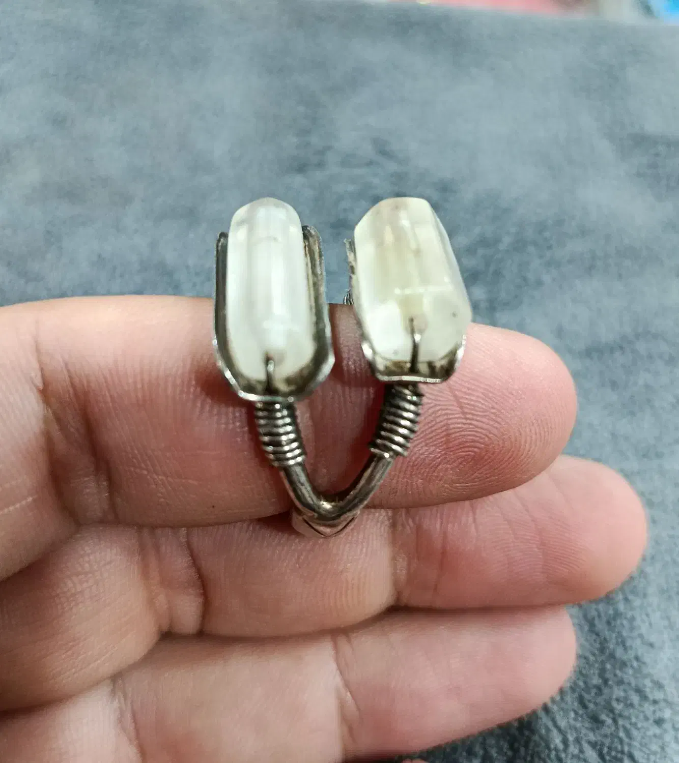 انگشتر|کلکسیون اشیاء عتیقه|اهواز, فرهنگ شهر|دیوار