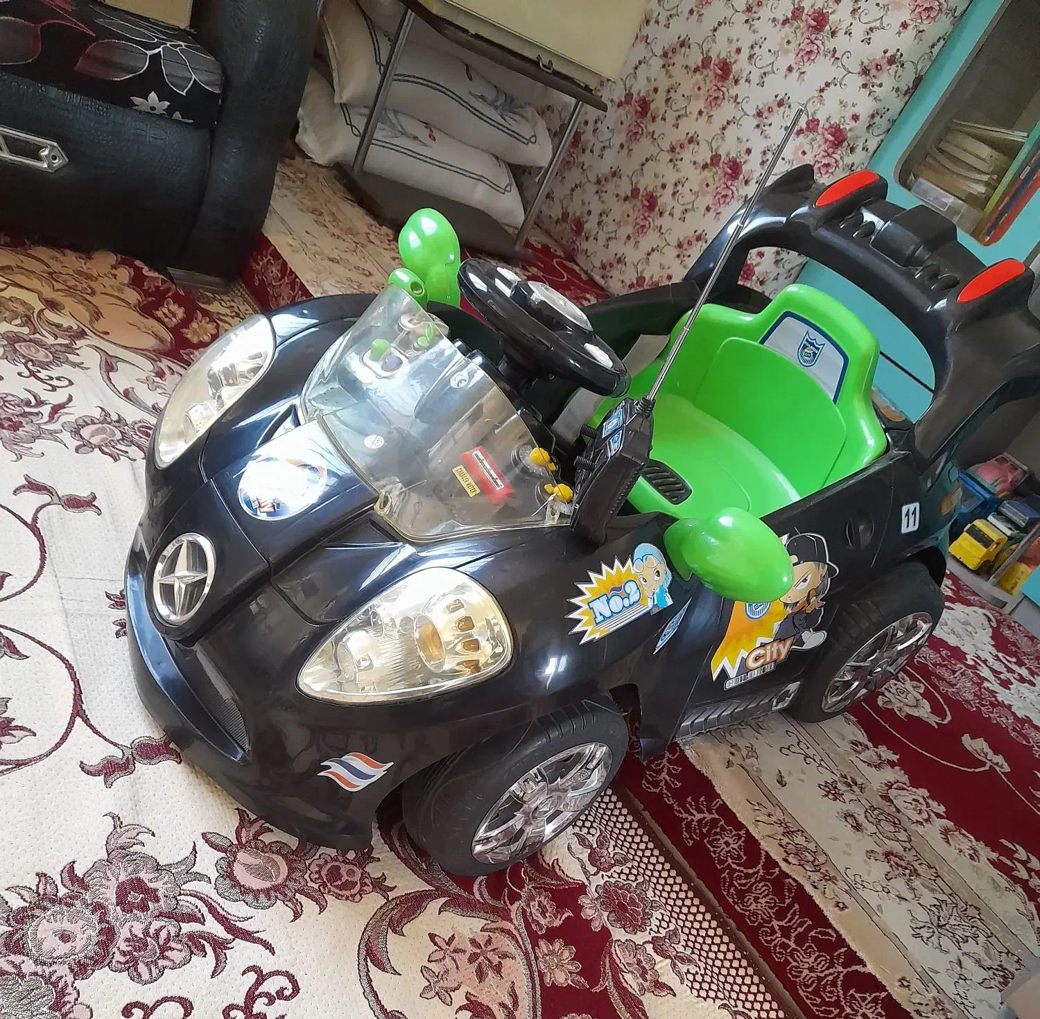 ماشین شارژی|اسباب‌بازی بچه|ری, عباس‌آباد|دیوار