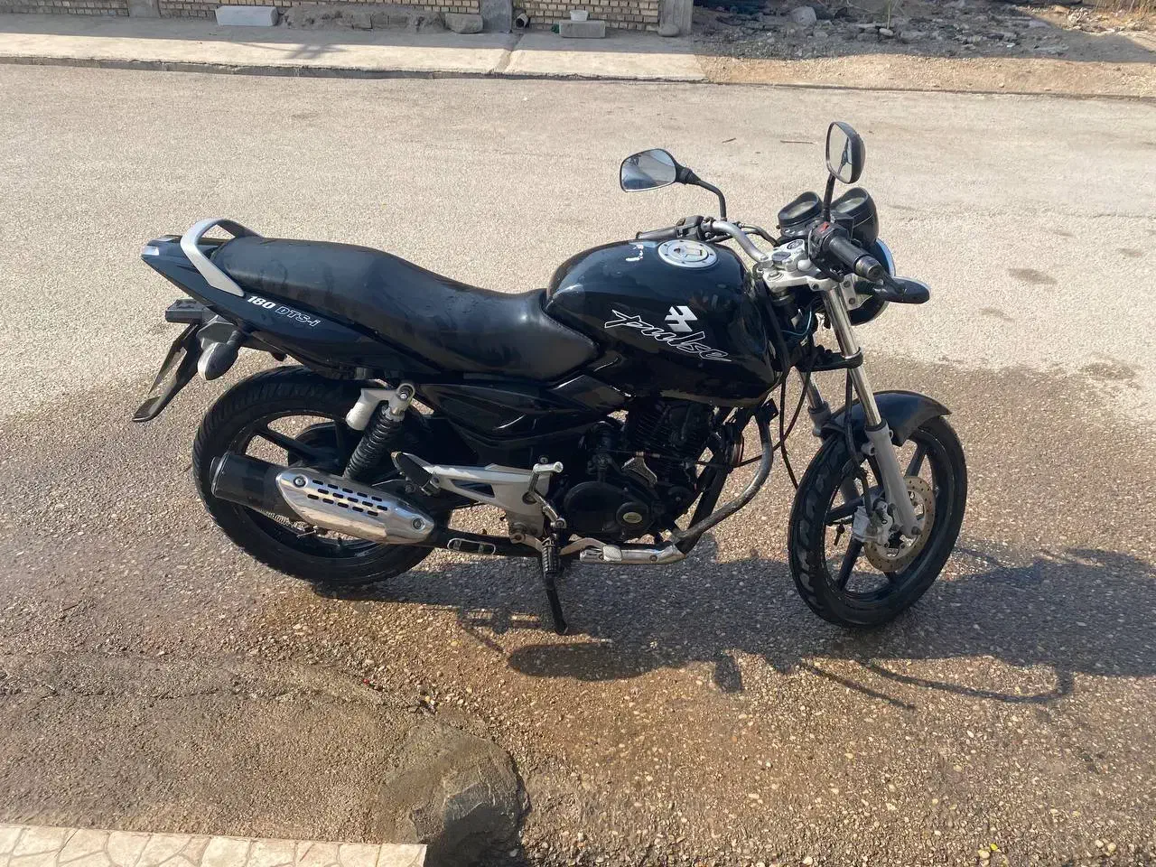 موتور|موتورسیکلت|شوشتر, |دیوار