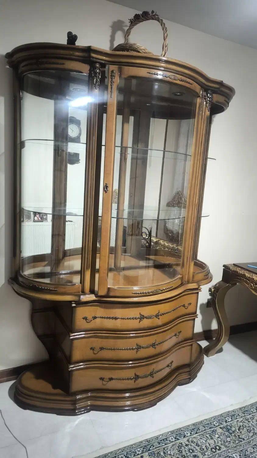 ویترین|بوفه، ویترین، کنسول|اصفهان, خانه اصفهان|دیوار