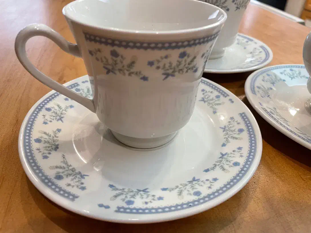 فنجان نعلبکی چینی|ظروف سرو و پذیرایی|گرگان, |دیوار