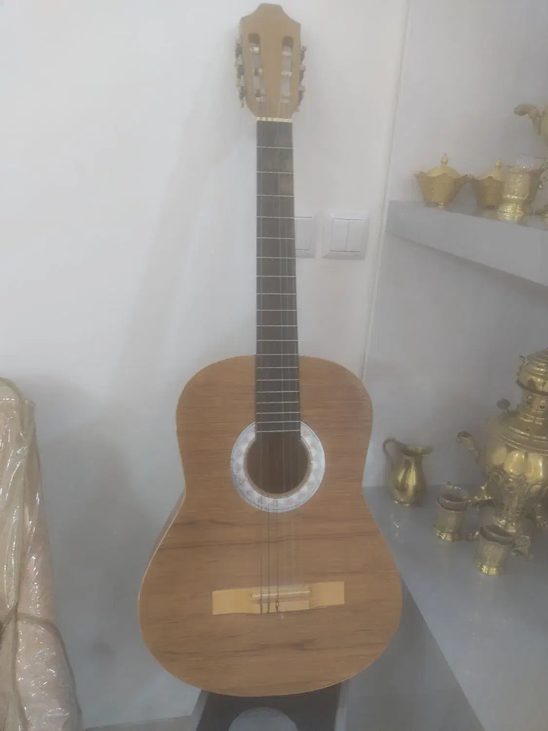 گیتار|گیتار، بیس، امپلیفایر|نیشابور, خط کاشمر|دیوار