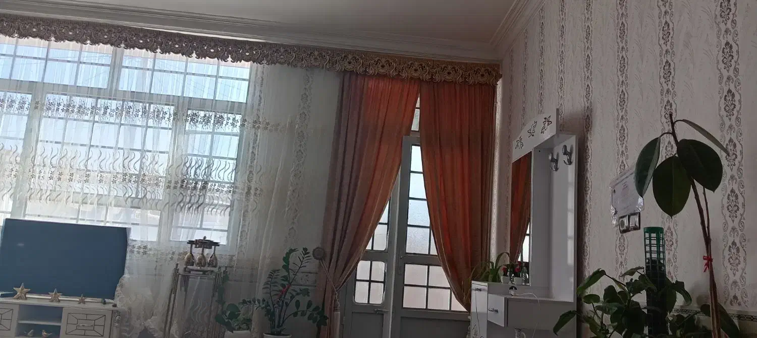 فروش فوری گنجه آینه کنسول و پرده|بوفه، ویترین، کنسول|تربت‌حیدریه, پیشکوه|دیوار