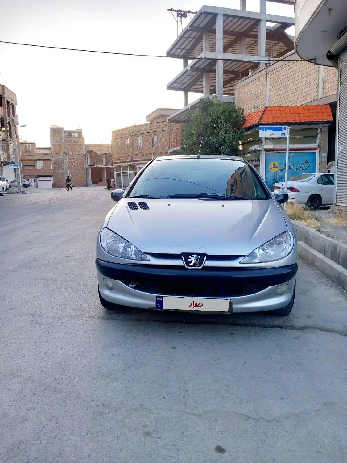 206V8|خودرو سواری و وانت|ارومیه, |دیوار