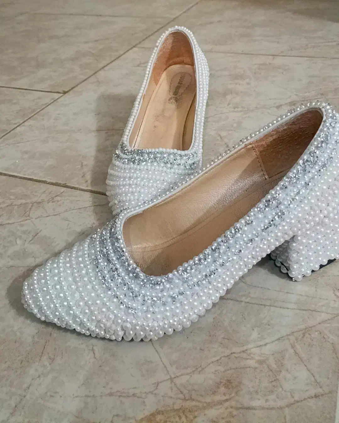 کفش|کیف، کفش، کمربند|جهرم, |دیوار