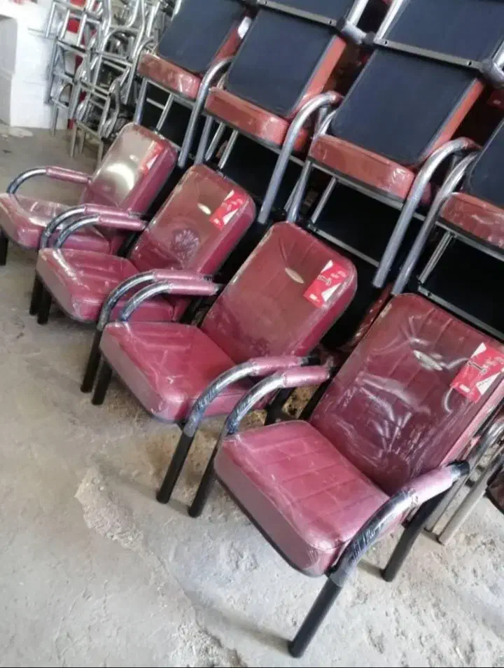 صندلی اداری ثابت صندلی پایه ثابت دکمه دار|دفتر کار|تهران, نیاوران|دیوار