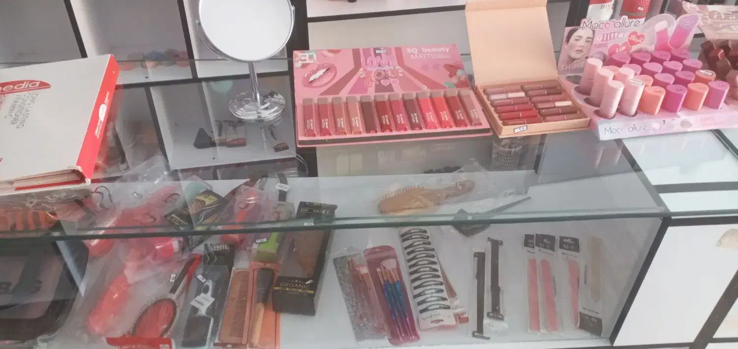 حراج آرایشی تا3روز تغییرشغل|آرایشی، بهداشتی، درمانی|شاهرود, |دیوار