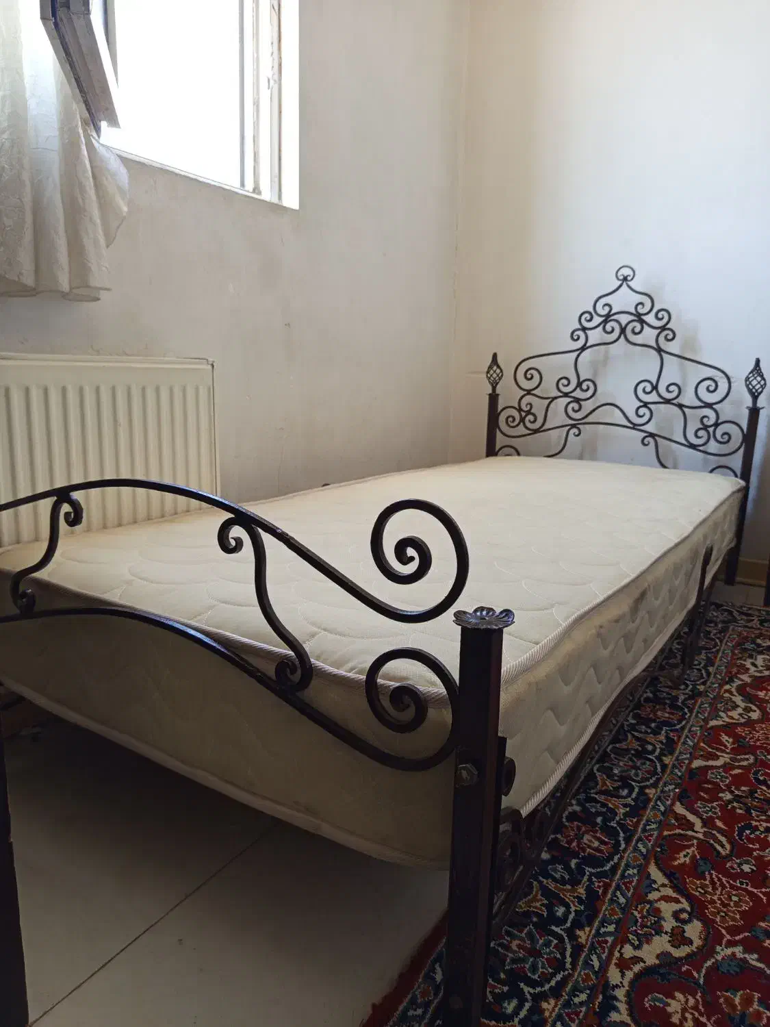 تخت یه نفره با تشک|تخت و سرویس خواب|خاوران, |دیوار