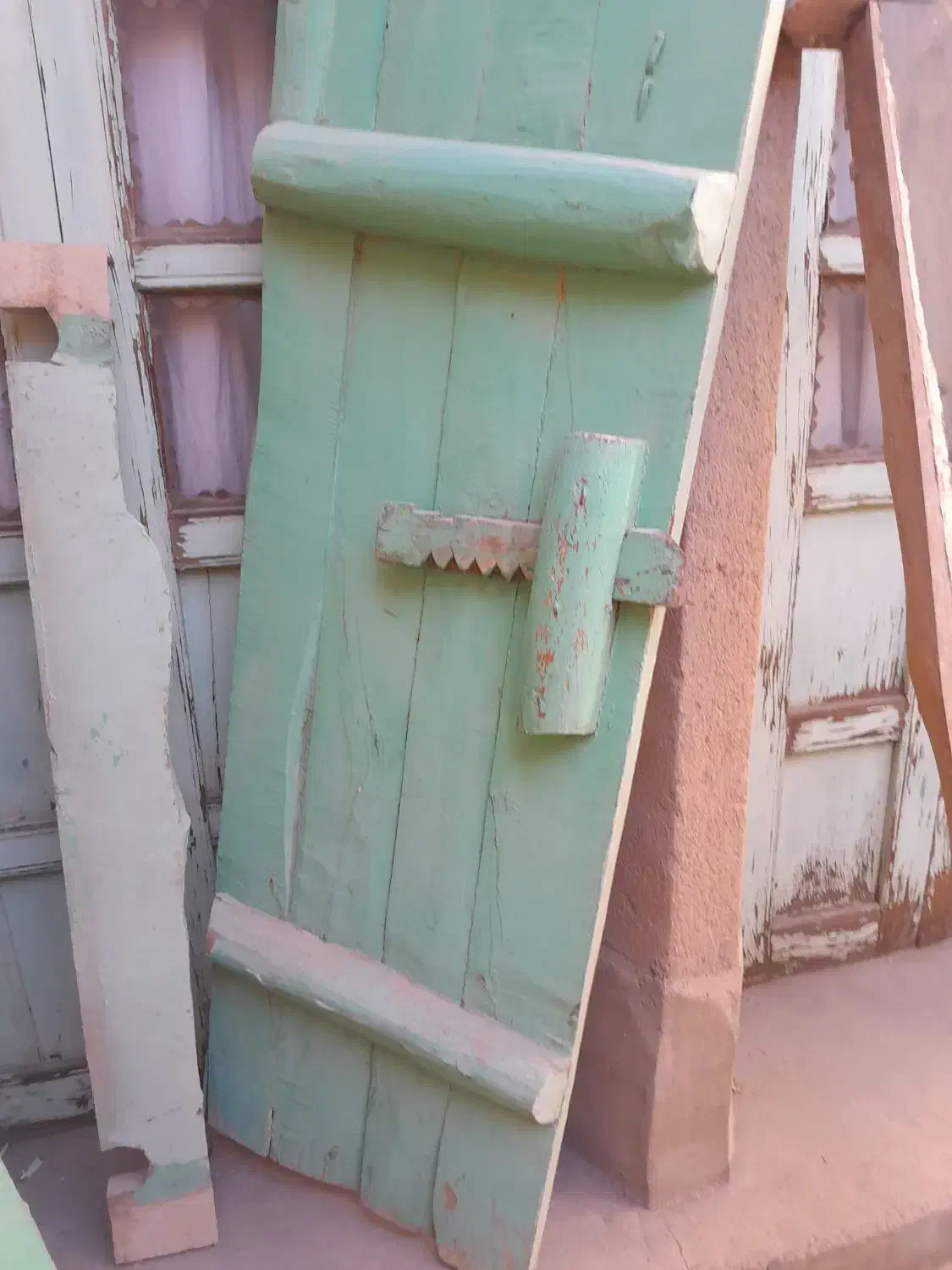 درب چوبی قدیمی|مصالح و تجهیزات ساختمان|تفت, |دیوار