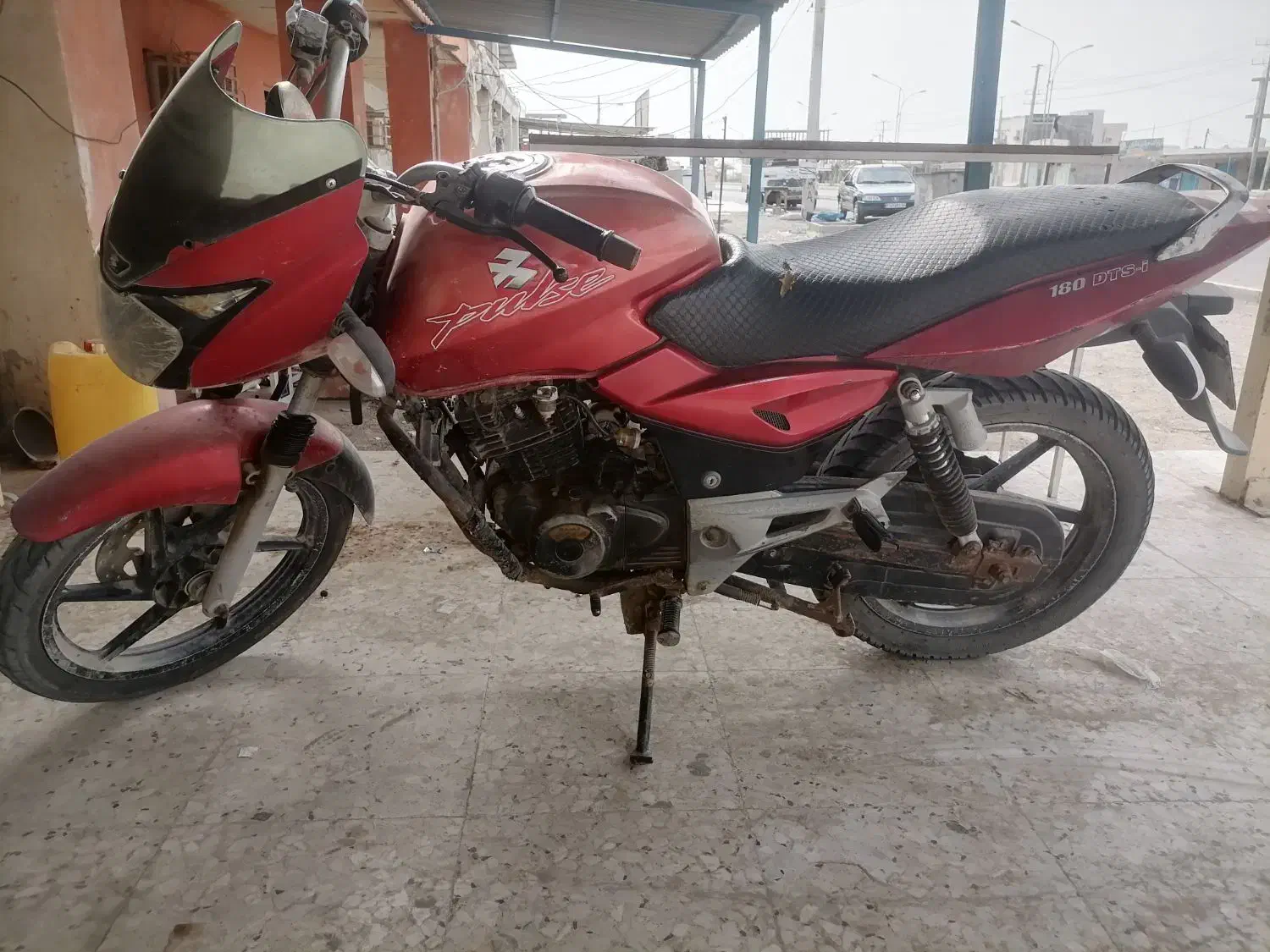 فروش بجاج 180|موتورسیکلت|لیردف, |دیوار