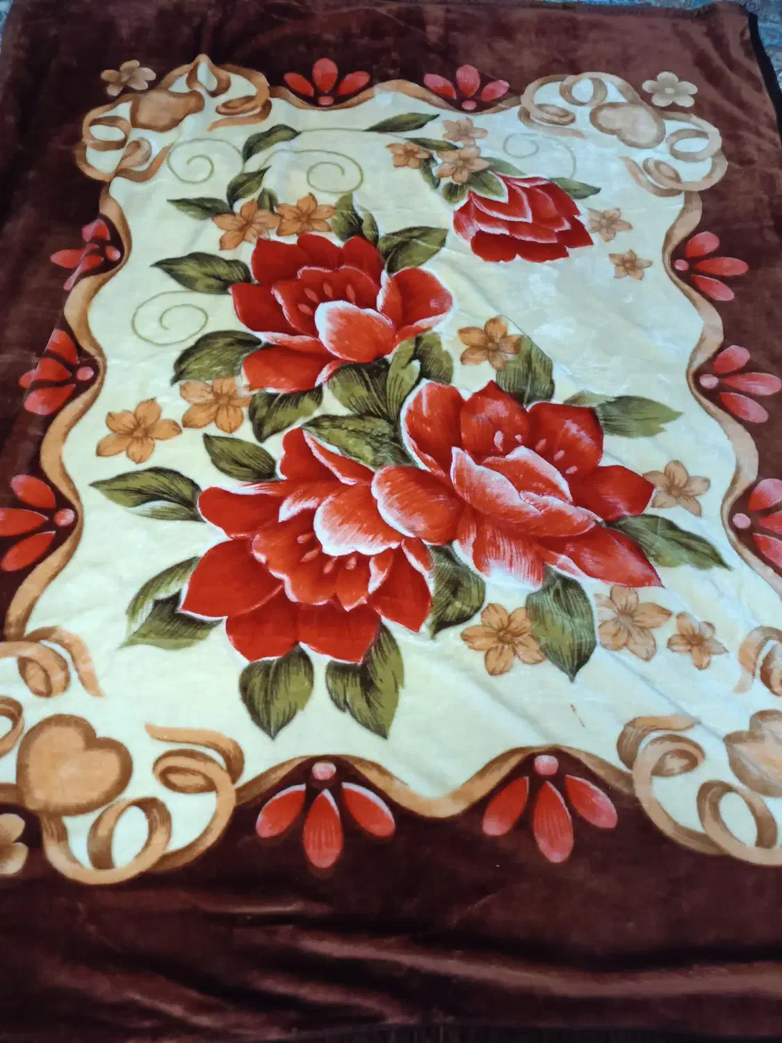 پتو|رختخواب، بالش، پتو|فولادشهر, مسکن مهر فولادشهر|دیوار