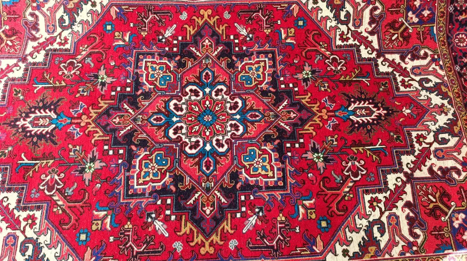 تک ۶ متری تاجری|فرش|تبریز, |دیوار