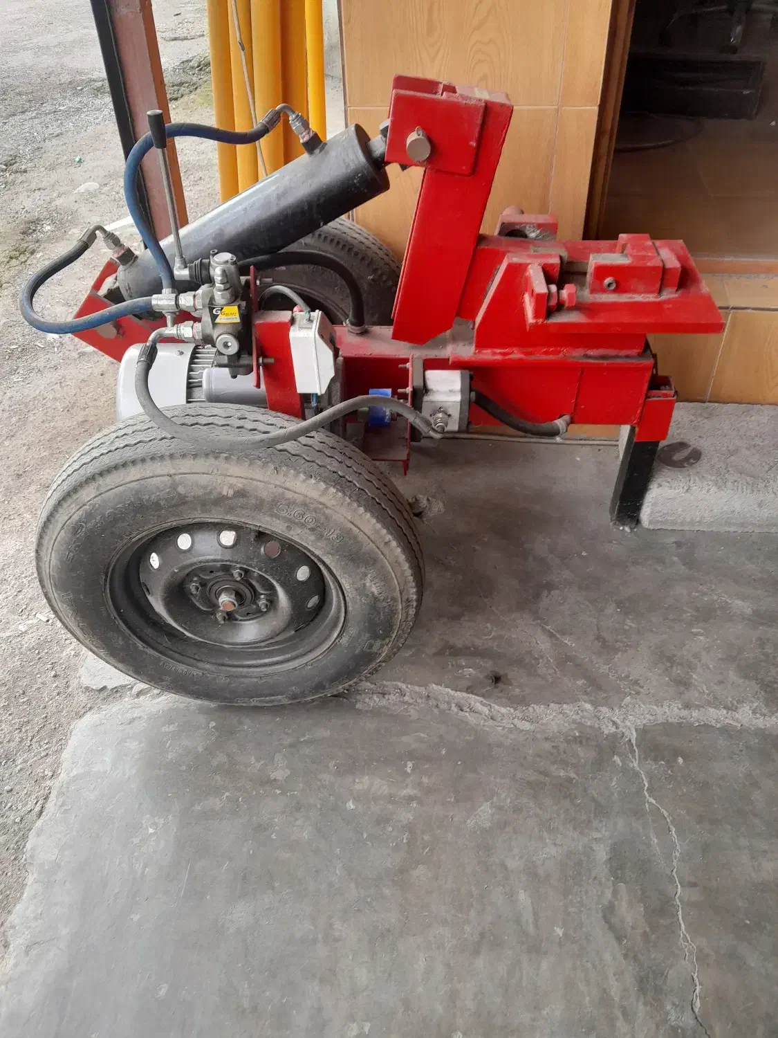 تجهیزات ساختمانی بتونیر بالابر قالب ستون جک وغیره|مصالح و تجهیزات ساختمان|رشت, معلولین|دیوار