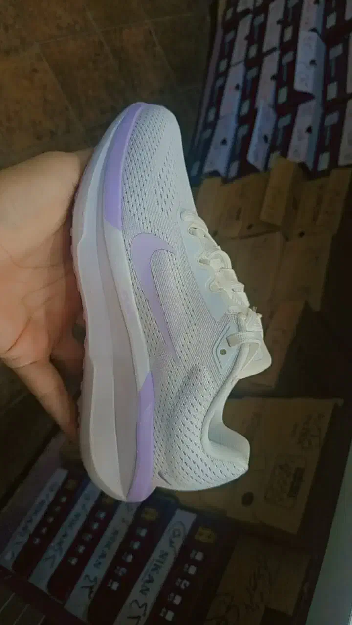 کفش اسپورت دخترانه ، زنانه ، پسرانه|کیف، کفش، کمربند|صدرا-فارس, فاز ۱|دیوار