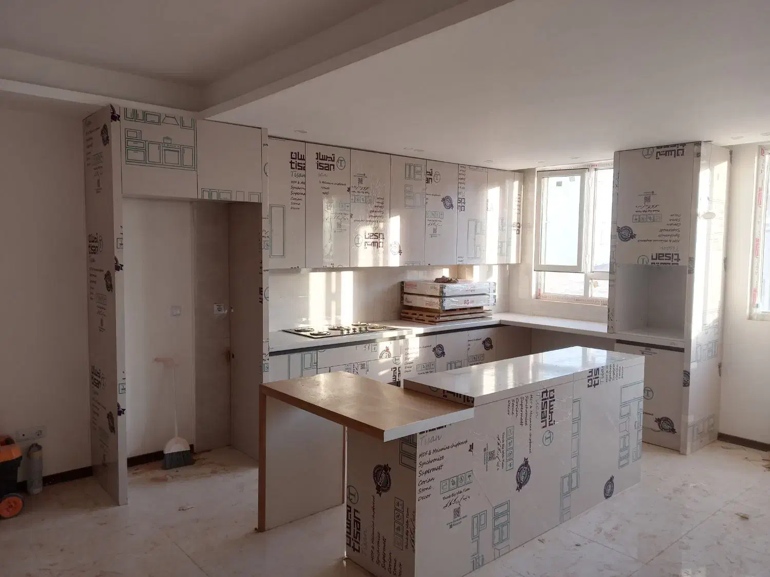 کارکاه تولید کابینت و کمد دیواری|خدمات پیشه و مهارت|آبیک, |دیوار