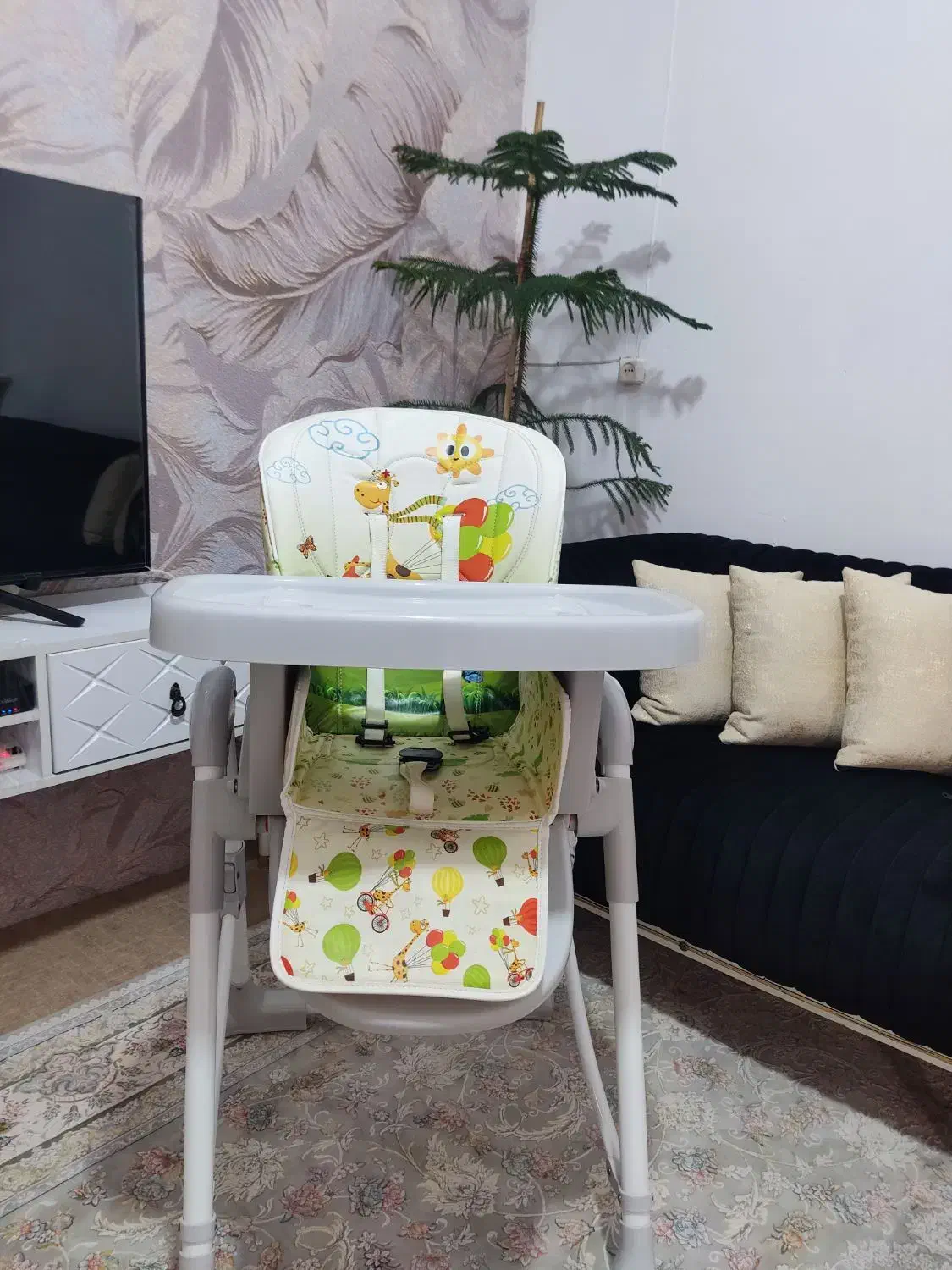 صندلی غذا|تخت و صندلی بچه|آباده, |دیوار