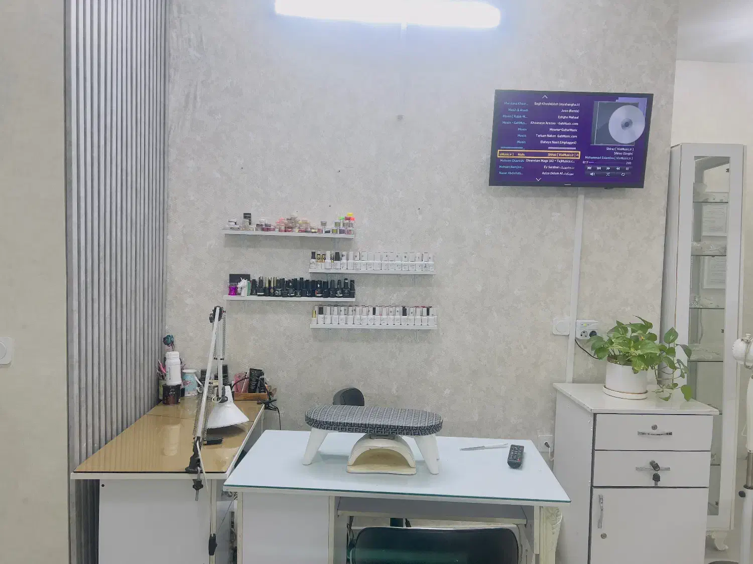 اجاره صندلی برای ناخن کار|خدمات آرایشگری و زیبایی|رشت, دیلمان|دیوار